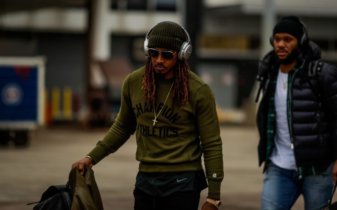 Packers land at Minneapolis airport