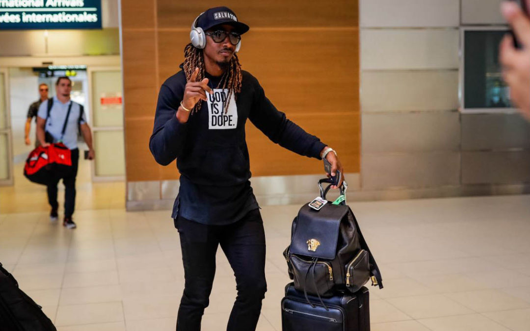 Packers arrive in Winnipeg